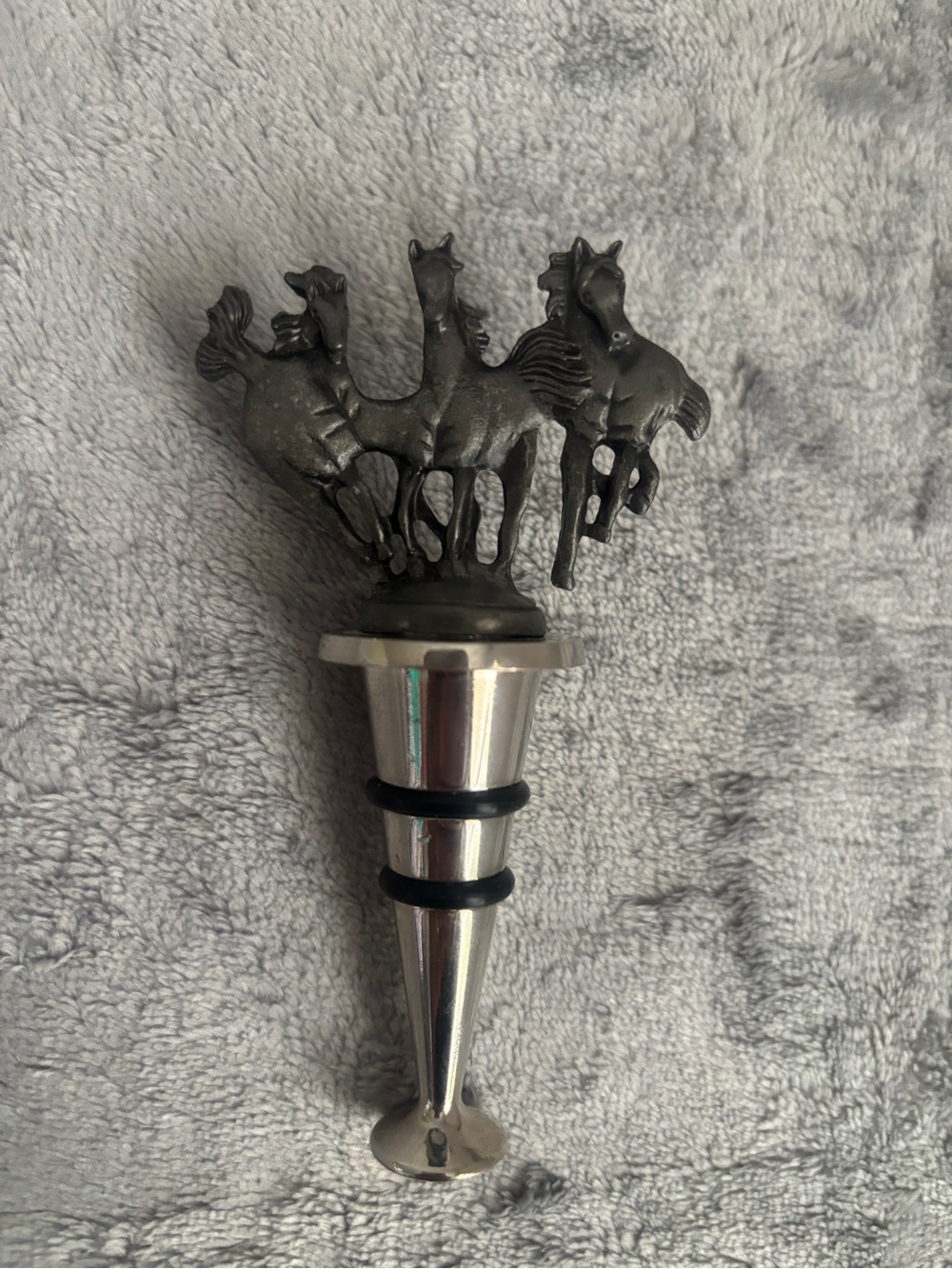 Decorative Horse Bottle Stopper Silver